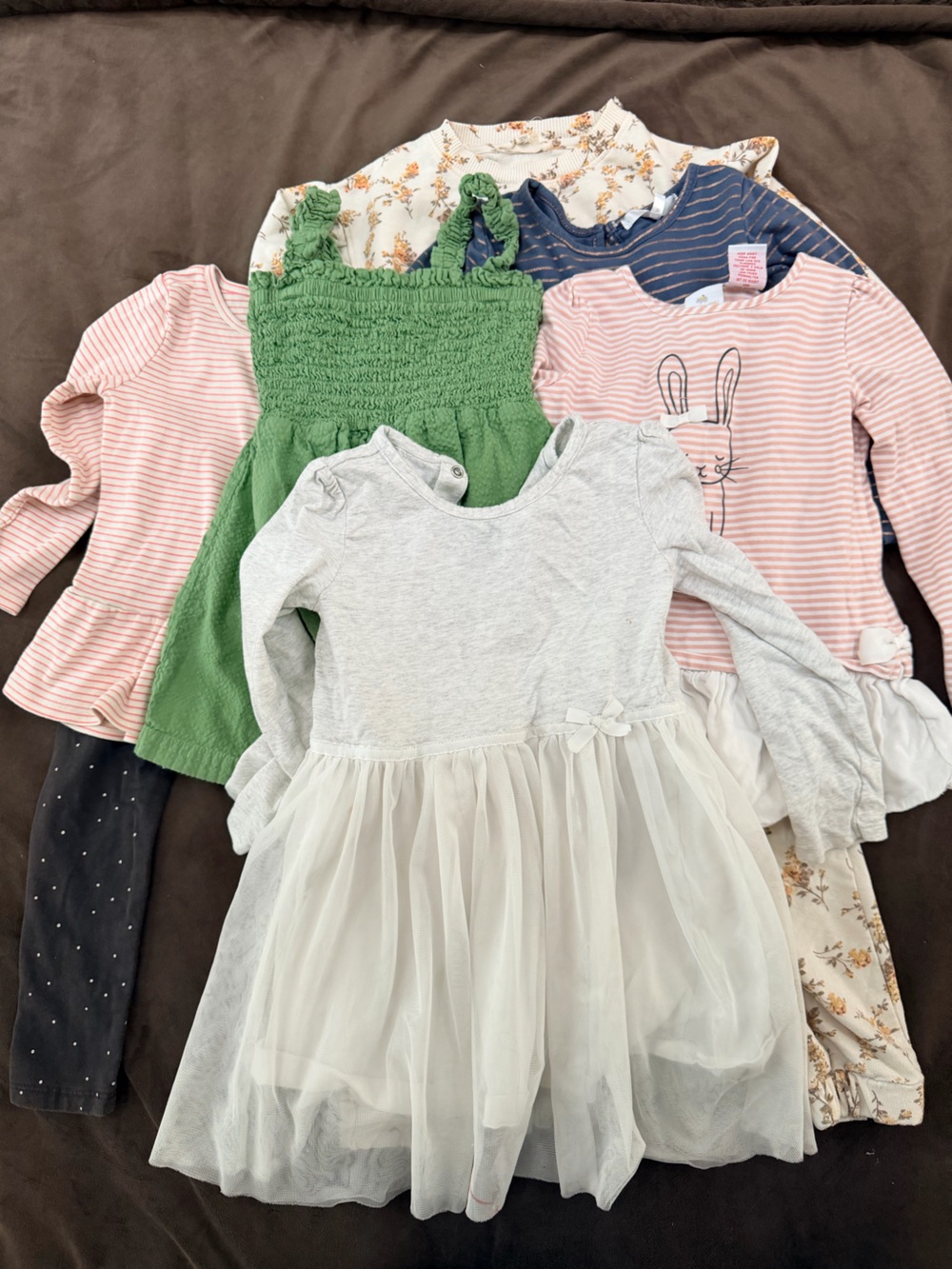 8 - piece bundle for a fashionable girl
